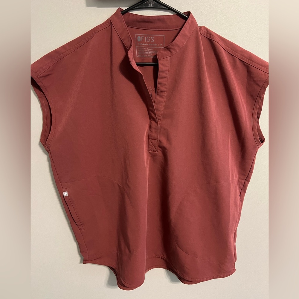 FIGS Rafaela Scrub Top